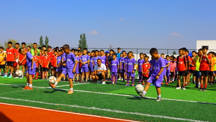 文化情,足球梦 --“雏鹰计划”2021中能文创足球夏令营今日开营